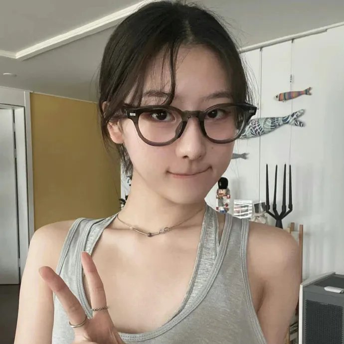 女孩舞步